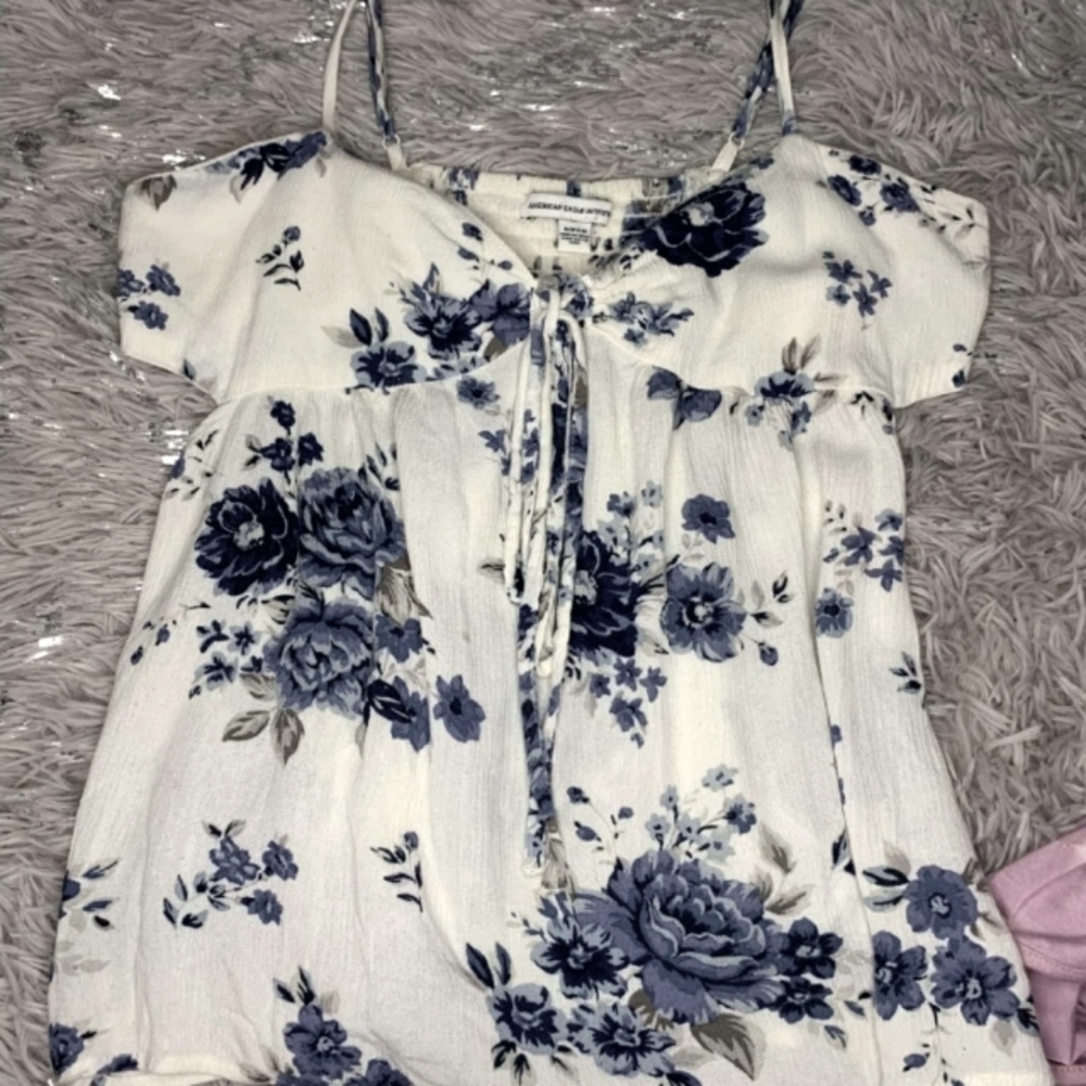 American Eagle  size small